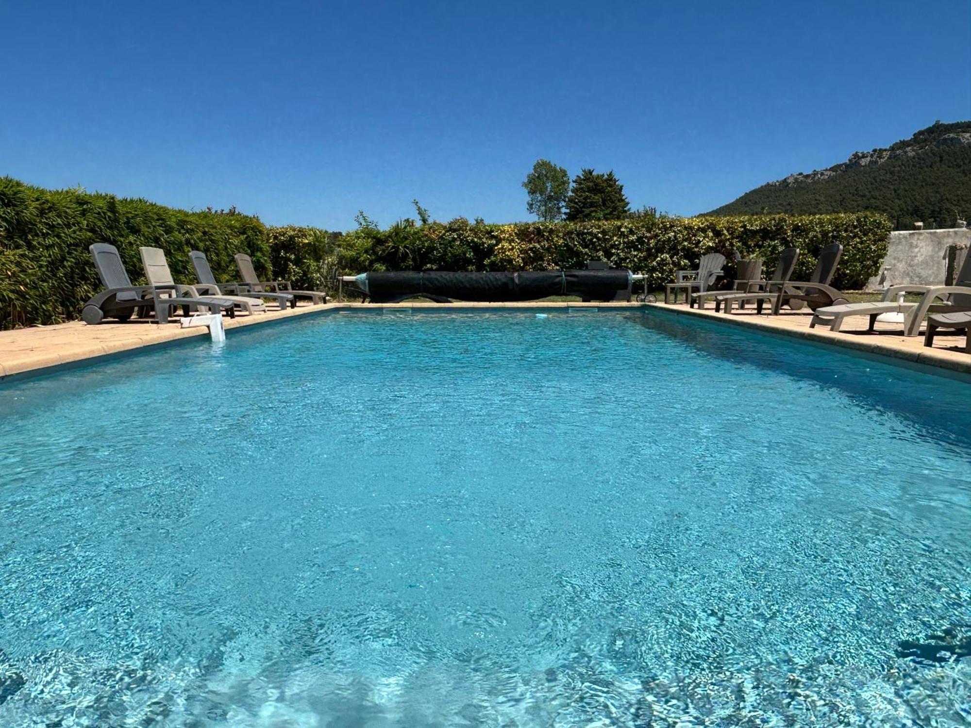 Appart. 4 pers a 6 Kms de Cassis avec acces piscine Roquefort-la-Bédoule Extérieur photo