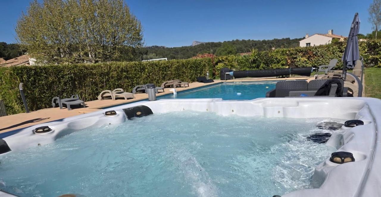 Appart. 4 pers a 6 Kms de Cassis avec acces piscine Roquefort-la-Bédoule Extérieur photo